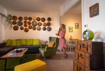 Greenhouse - Kalamata Mediterranean Villas has Balcony rooms