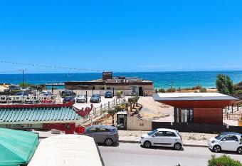 1 Torre Sol 2 - Casas & Papeis has Balcony rooms