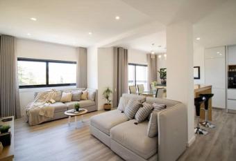 Top View Apt at Historical Center allows 18 year olds to book a room