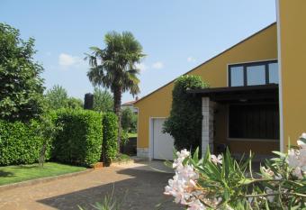 Apartments ZVEZDICA*** with garden has Balcony rooms