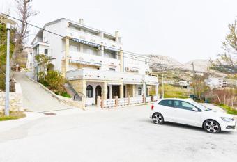 Apartments Galinec has Balcony rooms