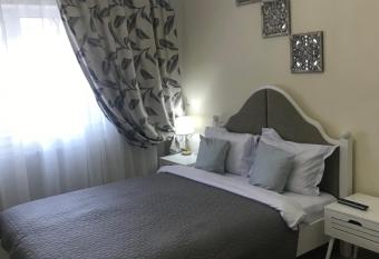 RELAX Downtown Suite has Balcony rooms