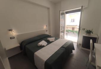 Ninfea Tropea City Rooms has Balcony rooms