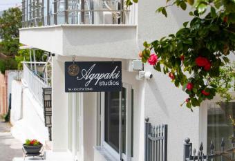 Agapaki Studios allows 18 year olds to book a room