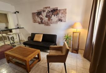 TREBOL Apartamentos Benalm  dena allows 18 year olds to book a room