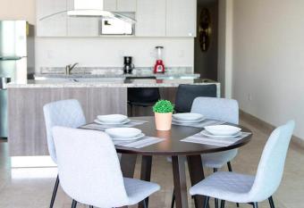 Vista a la Laguna y Amenidades Unicas has Balcony rooms