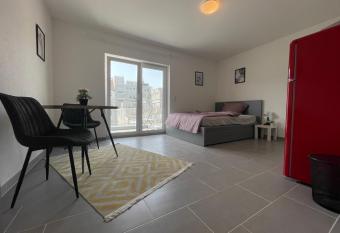 Simplex Apartments Am Europaplatz allows 18 year olds to book a room