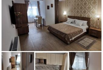 Carolina Studio has Balcony rooms