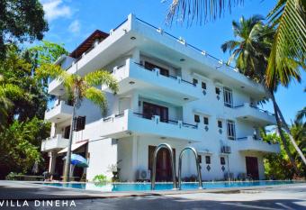 Villa Dineha has Balcony rooms