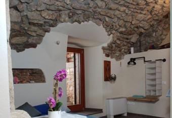 Rill Private Room allows 18 year olds to book a room