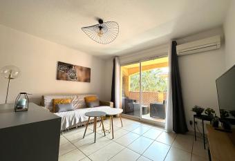 Malibu Village T2 has Balcony rooms