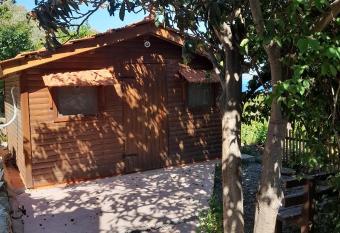 CASA DI PATOURIA , stenies Andros allows 18 year olds to book a room