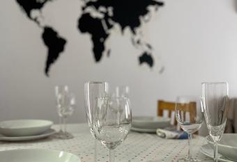 APARTAMENT A LA VORA DEL MAR has Balcony rooms