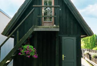 Piej  ras Nami     has Balcony rooms