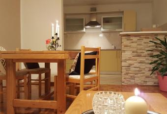 Holiday Home Bo  i  evi   has Balcony rooms