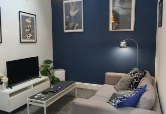 Spring Cottage at Pen Y Coed Hall has Balcony rooms