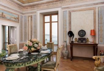 Palazzo Suriano Heritage Hotel has Balcony rooms