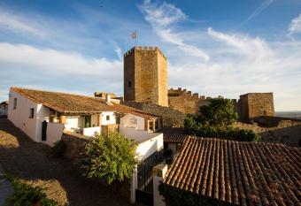 A Janela Do Castelo has Balcony rooms