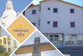 Hotel Tiberiade allows 18 year olds to book a room