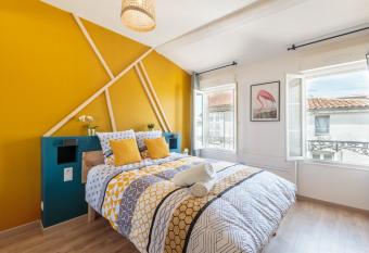 Cosy Apparts Saintes allows 18 year olds to book a room