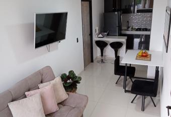 Apartamento de lujo , con linda vista, cuarto piso has Balcony rooms