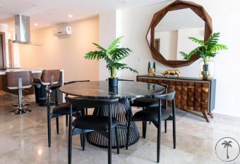 Cotorro. Beautiful condo lake view in mazatl  n! has Balcony rooms