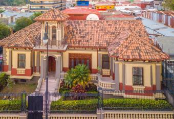 Amon Mansi  n has Balcony rooms