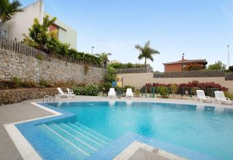 La Quinta Adosado has Balcony rooms