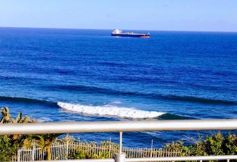 Dolphin Point B&B has Balcony rooms