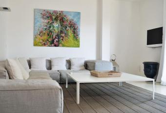 [Piazza Nember ] Attico con vista mare has Balcony rooms