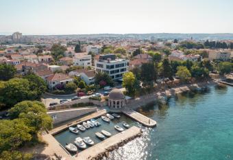 La Vista Suites allows 18 year olds to book a room