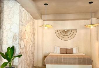 Alquimia Hotel Boutique allows 18 year olds to book a room