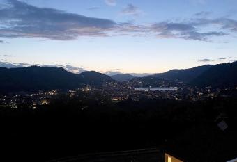 Panoramic Apartment view Como Lake has Balcony rooms