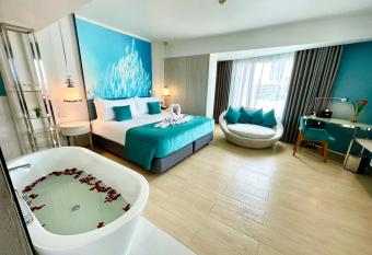 Kudos Parc Pattaya allows 18 year olds to book a room