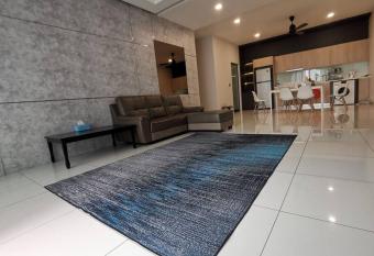 3 bedroom/2 bathroom service apartment with pool has Balcony rooms