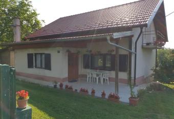 Vacation house Green Heaven has Balcony rooms