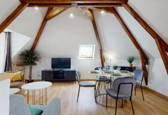 L Appart  des Achards - PUKKA allows 18 year olds to book a room