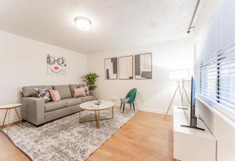 Vivant - Central Extended Stay 2BR Apartments allows 18 year olds to book a room