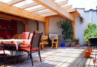 Ferienwohnungen Dzido allows 18 year olds to book a room