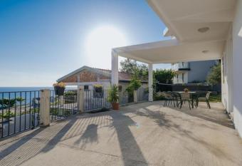 Apartmani Vittoria has Balcony rooms