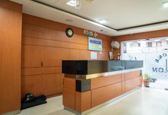 HOTEL HORIZON has Balcony rooms