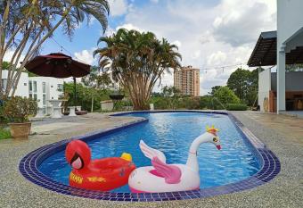 Yussy Homestay at Afamosa Bungalow has Balcony rooms