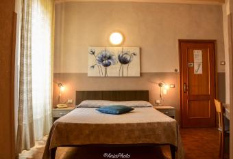 Albergo Florida Taggia has Balcony rooms