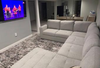 Stylish Basement Studio in Central El Paso - Very spacious allows 18 year olds to book a room