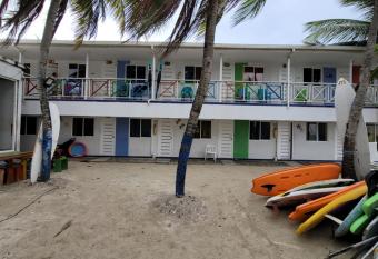 Hostal Rohomar has Balcony rooms