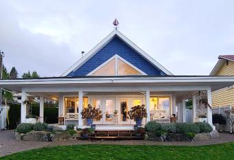 The White House allows 18 year olds to book a room