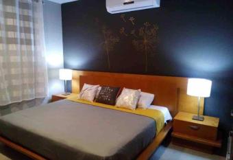 Merida a la Altura has rooms with a private hot tub