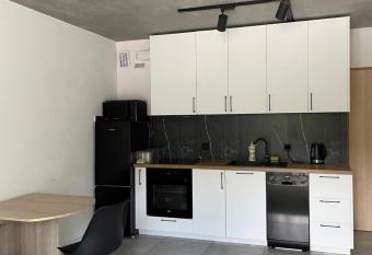 Nowy apartament w stylu industrialnym przy porcie allows 18 year olds to book a room