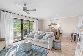 Beachwood Villas F-4 has Balcony rooms