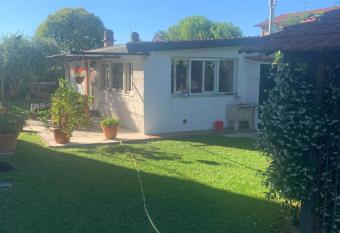 Ferienh  uschen, l  ndlich, nah am Meer, Casetta in campagna vicino al mare ,Ariacondizionata has Balcony rooms